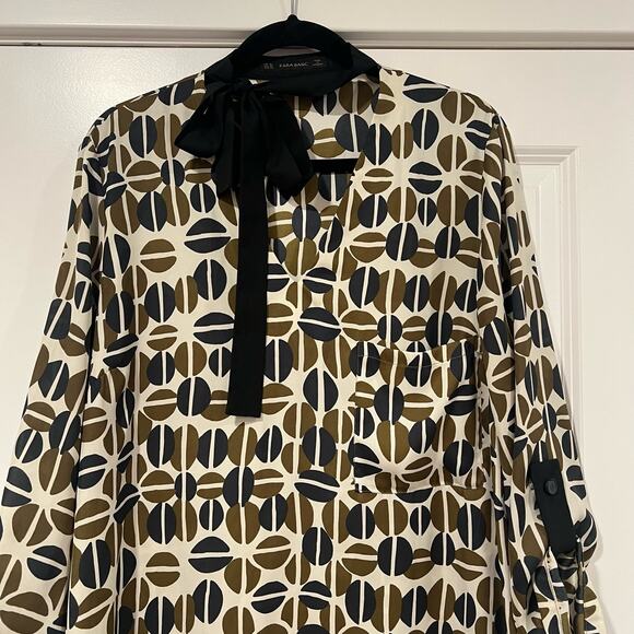 Zara Basic Women's Longsleeve Dress with Necktie Cream‎ and Green Size XL - Picture 3 of 9